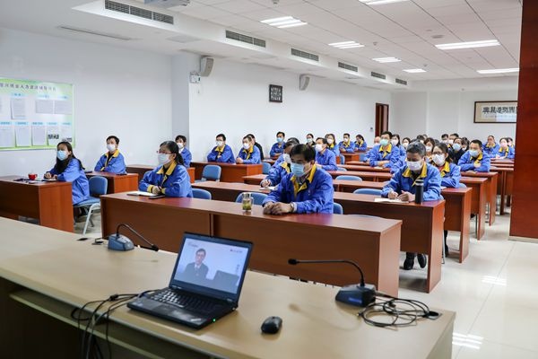 公司党委组织寓目“2020年第一期南湖初心课堂——红船党课”_报纸新闻_澳门大阳城