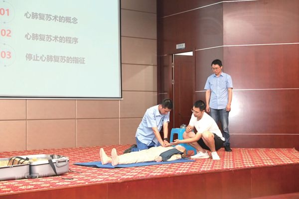 你我携手偕行  共筑清静生产_报纸新闻_澳门大阳城