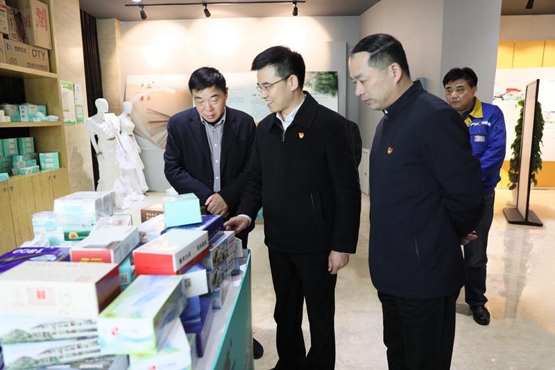 向导调研 | 平湖市委副书记、代市长周军波一行莅临澳门大阳城纸业调研交流_公司新闻_新闻中心_澳门大阳城