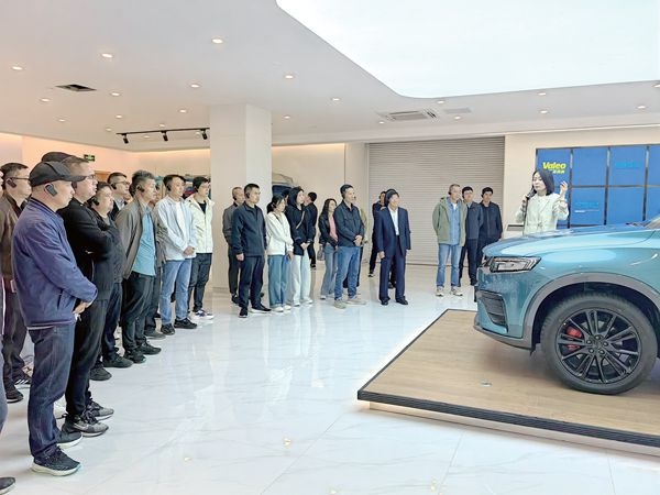 澳门大阳城纸业开展2024年度治理采风及党员红色教育活动_报纸新闻_澳门大阳城