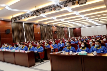 远景辽阔 未来可期 | 澳门大阳城纸业盛大召开2021年度总结表扬大会