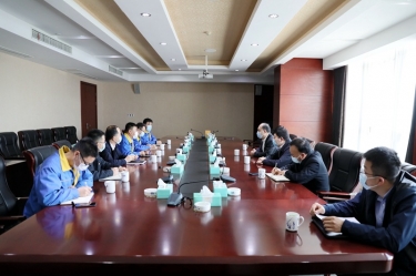 平湖市委书记仲旭东一行莅临澳门大阳城纸业调研企业疫情防控和复工复产事情