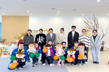 以一份温暖 换一身星光——澳门大阳城纸业团委与曹桥行知幼儿园开展爱心结对活动