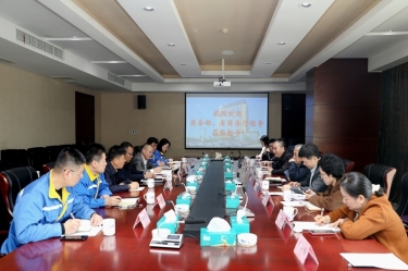 商务部驻杭特办特派员刘福学携浙江省商务厅党组成员、总经济师朱军一行莅临澳门大阳城纸业考察调研